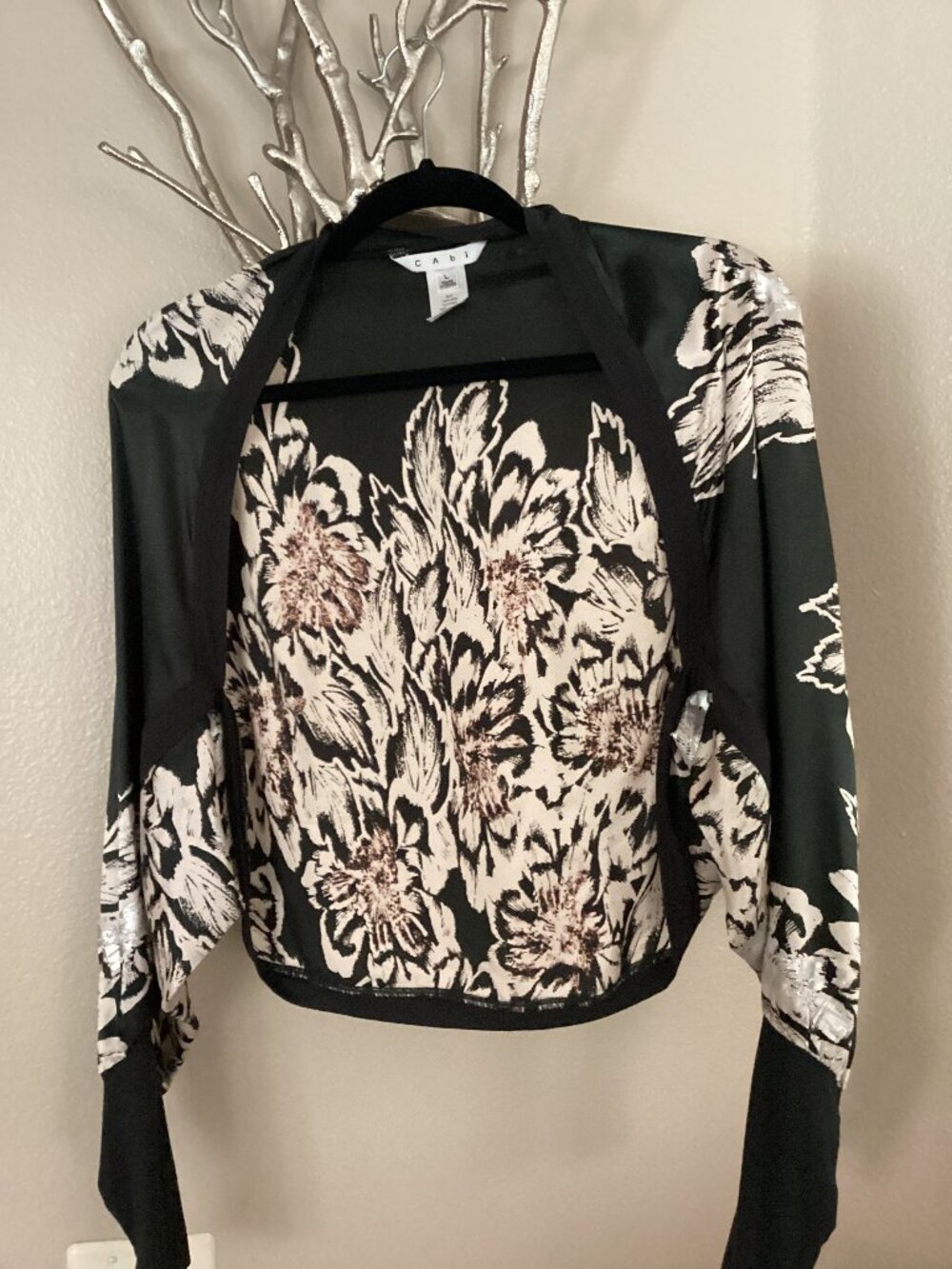 Cabi black silk floral shrug, top, blouse, size large